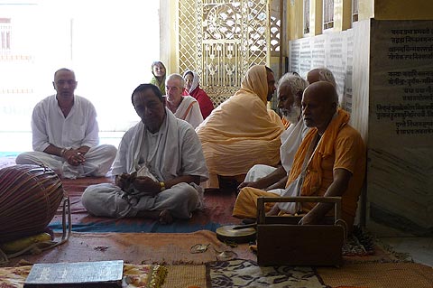 picture-06