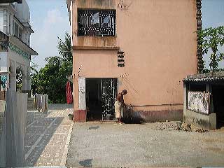 061011_bamunpara_09