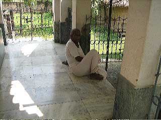061011_bamunpara_38