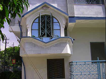 picture-02