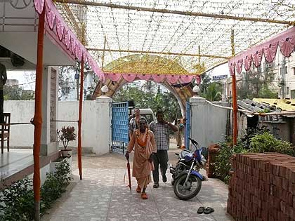 picture-02