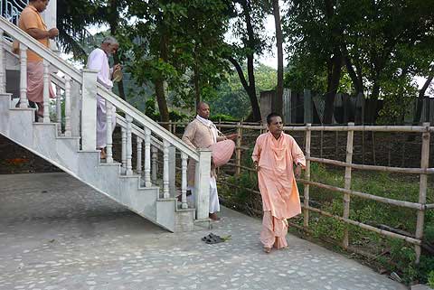 picture-09
