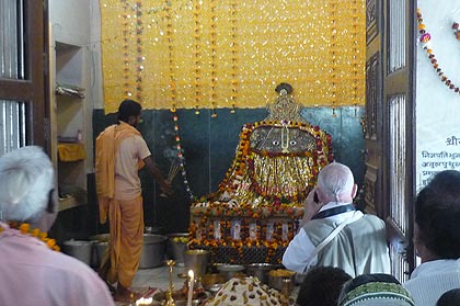 picture-02