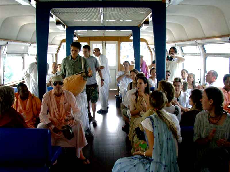 sm-harinamonboat