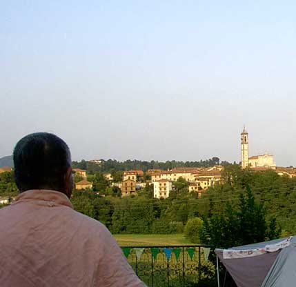 sm-gurudevwatchinbelltower1
